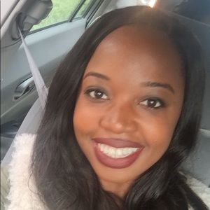 Meet your Posher, Janelle